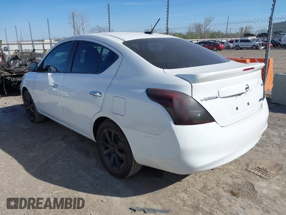 2014 Nissan Versa SV with VIN 3N1CN7APXEL845910, listed as a IAAI auction lot 41845481 with 100,005 mi miles. Bid and sale history available at carsss.com. Image 3.