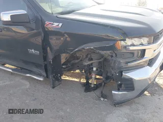 2020 Chevrolet Silverado 1500 LT z VIN 3GCUYDED2LG199937, wystawiony jako IAAI lot #41755254 z przebiegiem 43 679 mil mil oraz . Historia ofert i sprzedaży dostępna na DreamBid. Obrazek 6.