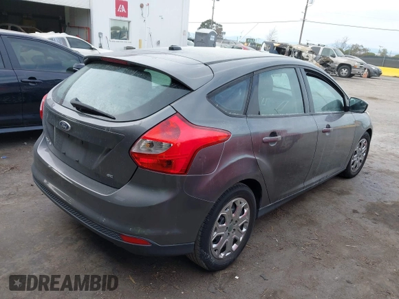 2012 Ford Focus SE z VIN 1FAHP3K25CL434955, wystawiony jako IAAI lot #41698082 z przebiegiem Nie podano mil oraz . Historia ofert i sprzedaży dostępna na DreamBid. Obrazek 4.