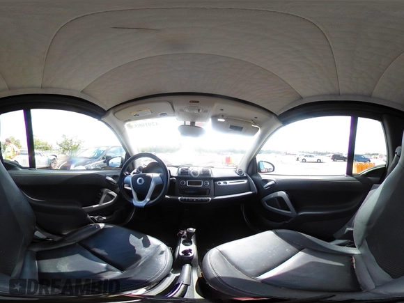 2013 Smart fortwo Passion z VIN WMEEK3BA5DK591221, wystawiony jako IAAI lot #42010853 z przebiegiem 101 953 mil mil oraz . Historia ofert i sprzedaży dostępna na DreamBid. Obrazek 18.