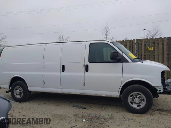 2020 Chevrolet Express Cargo Van with VIN 1GCWGBFP0L1138206, listed as a IAAI auction lot 41773760 with 94,272 mi miles. Bid and sale history available at carsss.com. Image 14.