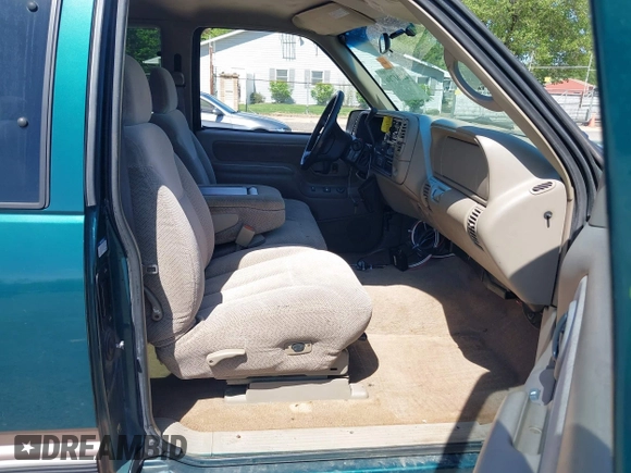 1998 Chevrolet Silverado 1500 with VIN 2GCEK19R8W1234004, listed as a IAAI auction lot 42161786 with 208,786 mi miles and . Bid and sale history available at DreamBid. Image 5.