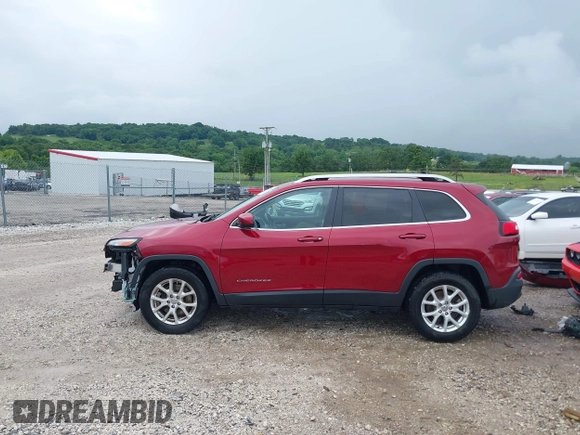 2016 Jeep Cherokee Altitude with VIN 1C4PJMCB5GW321829, listed as a IAAI auction lot 42478298 with 64,029 mi miles and . Bid and sale history available at DreamBid. Image 15.