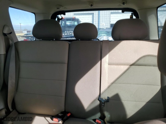 2005 Ford Escape XLS Value with VIN 1FMYU92ZX5KA93124, listed as a Copart auction lot 45337585 with 218,826 mi miles and Salvage Title. Bid and sale history available at carsss.com. Image 10.
