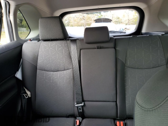 2019 Toyota RAV4 XLE with VIN 2T3W1RFV8KW009204, listed as a Copart auction lot 41535655 with 101,957 mi miles and Non Repairable. Bid and sale history available at carsss.com. Image 10.