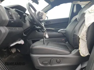 2023 Nissan Pathfinder SV z VIN 5N1DR3BD4PC274458, wystawiony jako Copart lot #56911285 z przebiegiem Nie podano mil oraz Szkoda całkowita • Salvage title. Historia ofert i sprzedaży dostępna na DreamBid. Obrazek 7.