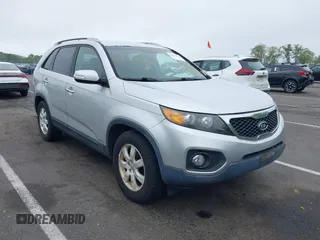 2012 Kia Sorento LX with VIN 5XYKTDA60CG296159, listed as a IAAI auction lot 42197638 with 198,676 mi miles. Bid and sale history available at carsss.com. Image 1.