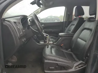 2018 GMC Canyon 4WD SLT z VIN 1GTG6DEN9J1104099, wystawiony jako Copart lot #56195235 z przebiegiem 115 308 mil mil oraz Szkoda całkowita • Salvage title. Historia ofert i sprzedaży dostępna na DreamBid. Obrazek 7.