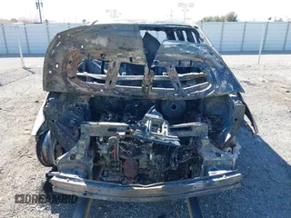 2017 Kia Sedona EX with VIN KNDMC5C17H6272760, listed as a IAAI auction lot 41664326 with Not Provided miles. Bid and sale history available at carsss.com. Image 6.