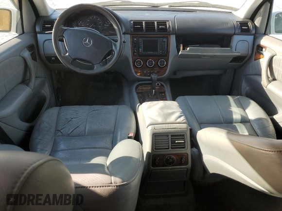 2005 Mercedes-Benz M-Class 3.7L with VIN 4JGAB57E55A559036, listed as a Copart auction lot 83024234 with 164,454 mi miles and Salvage Title. Bid and sale history available at carsss.com. Image 8.