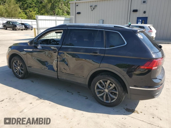 2023 Volkswagen Tiguan SE z VIN 3VV3B7AX9PM134218, wystawiony jako Copart lot #54731705 z przebiegiem 9 460 mil mil oraz Szkoda całkowita • Salvage title. Historia ofert i sprzedaży dostępna na DreamBid. Obrazek 2.