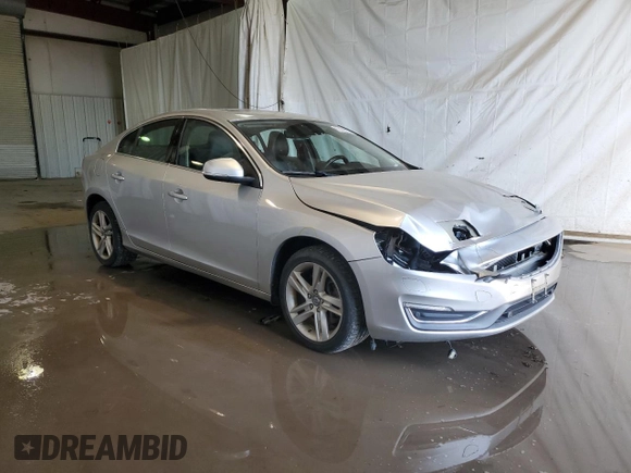 2015 Volvo S60 T5 Platinum with VIN YV1612TM2F2353008, listed as a Copart auction lot 69185513 with 70,403 mi miles. Bid and sale history available at carsss.com. Image 4.