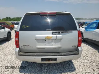2012 Chevrolet Suburban LT z VIN 1GNSKJE73CR271477, wystawiony jako Copart lot #60445445 z przebiegiem Nie podano mil oraz Czysty tytuł • Clean title. Historia ofert i sprzedaży dostępna na DreamBid. Obrazek 6.