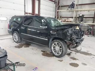 2011 Cadillac Escalade ESV Platinum Edition с VIN 1GYS4KEF2BR189572, выставлен на аукционе IAAI как лот 42188816 с пробегом Не указан миль и . История ставок и продаж доступна на DreamBid. Изображение 1.
