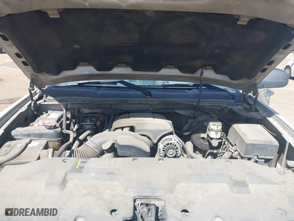 2007 Chevrolet Silverado 1500 Work Truck with VIN 1GCEC19C17Z610804, listed as a IAAI auction lot 41652687 with 333,312 mi miles. Bid and sale history available at carsss.com. Image 10.
