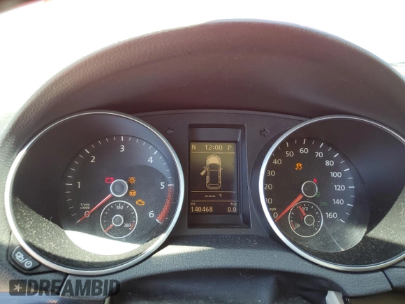 2013 Volkswagen Jetta TDI w/Sunroof & Nav with VIN 3VWPL7AJ7DM687211, listed as a Copart auction lot 61039845 with 140,468 mi miles and Clean title. Bid and sale history available at DreamBid. Image 9.