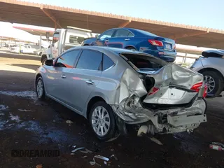 2019 Nissan Sentra S z VIN 3N1AB7AP0KY431212, wystawiony jako IAAI lot #41615063 z przebiegiem 129 322 mil mil oraz . Historia ofert i sprzedaży dostępna na DreamBid. Obrazek 3.