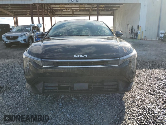 2025 Kia K4 LXS with VIN 3KPFT4DE1SE009962, listed as a Copart auction lot 42430405 with 6,365 mi miles and Salvage Title. Bid and sale history available at carsss.com. Image 5.