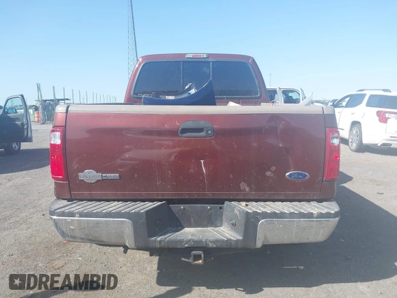 2006 Ford F-250 XL z VIN 1FTSW21P56EB45285, wystawiony jako IAAI lot #41897760 z przebiegiem 260 044 mil mil oraz . Historia ofert i sprzedaży dostępna na DreamBid. Obrazek 16.