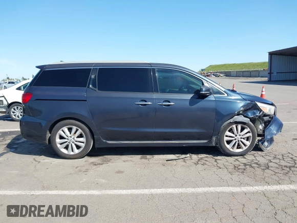 2016 Kia Sedona SX-L with VIN KNDME5C15G6083811, listed as a IAAI auction lot 41932863 with 124,218 mi miles. Bid and sale history available at carsss.com. Image 13.