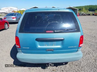 1998 Dodge Caravan with VIN 2B4FP253XWR829741, listed as a IAAI auction lot 42173839 with 123,783 mi miles and . Bid and sale history available at carsss.com. Image 16.