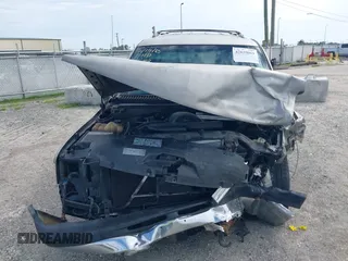 2002 Chevrolet Tahoe LS z VIN 1GNEC13Z72R258244, wystawiony jako IAAI lot #42639069 z przebiegiem Nie podano mil oraz . Historia ofert i sprzedaży dostępna na DreamBid. Obrazek 12.