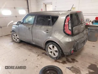 2016 Kia Soul with VIN KNDJN2A29G7261713, listed as a IAAI auction lot 41605794 with 133,091 mi miles. Bid and sale history available at carsss.com. Image 3.
