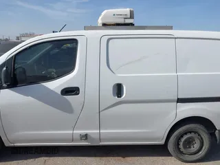 2015 Nissan NV200 SV with VIN 3N6CM0KN1FK700005, listed as a IAAI auction lot 41833099 with Not Provided miles. Bid and sale history available at carsss.com. Image 14.