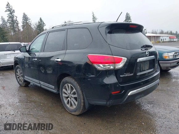 2013 Nissan Pathfinder SV with VIN 5N1AR2MM1DC617748, listed as a IAAI auction lot 41593304 with 175,100 mi miles. Bid and sale history available at carsss.com. Image 3.