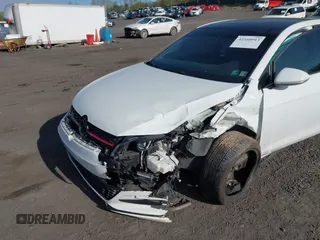 2019 Volkswagen GTI S z VIN 3VW6T7AU9KM036164, wystawiony jako IAAI lot #42160913 z przebiegiem 76 348 mil mil oraz . Historia ofert i sprzedaży dostępna na DreamBid. Obrazek 6.