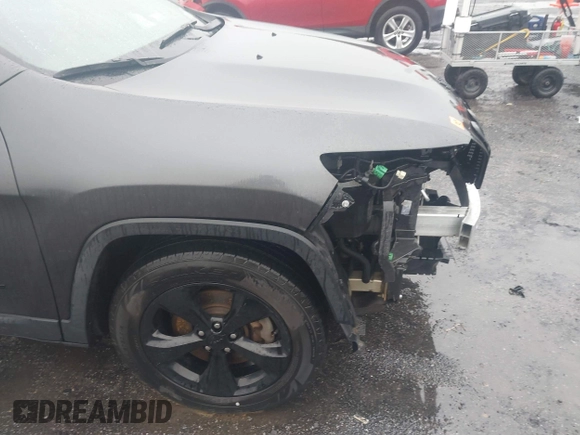 2016 Jeep Cherokee Sport with VIN 1C4PJMAB8GW318412, listed as a IAAI auction lot 41547774 with 150,078 mi miles. Bid and sale history available at carsss.com. Image 13.