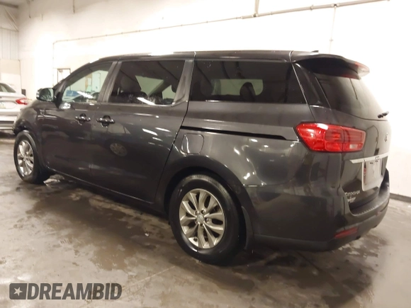 2020 Kia Sedona LX with VIN KNDMB5C17L6581477, listed as a IAAI auction lot 41705127 with 40,979 mi miles. Bid and sale history available at carsss.com. Image 3.
