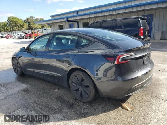 2024 Tesla Model 3 z VIN 5YJ3E1EA7RF726152, wystawiony jako Copart lot #58385925 z przebiegiem 10 892 mil mil oraz Nie do naprawy. Historia ofert i sprzedaży dostępna na DreamBid. Obrazek 2.