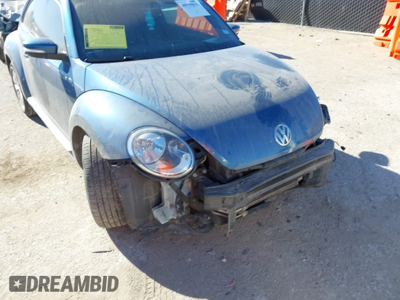 2019 Volkswagen Beetle S с VIN 3VWFD7AT7KM719095, выставлен на аукционе IAAI как лот 40919031 с пробегом 86 516 миль миль и . История ставок и продаж доступна на DreamBid. Изображение 6.
