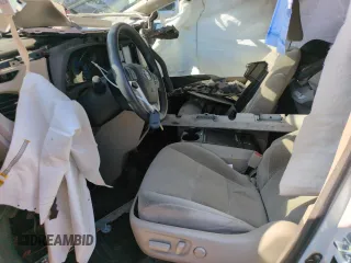 2018 Toyota Sienna LE Auto Access Seat with VIN 5TDKZ3DC8JS914225, listed as a Copart auction lot 60652575 with 66,303 mi miles and Salvage title. Bid and sale history available at DreamBid. Image 7.