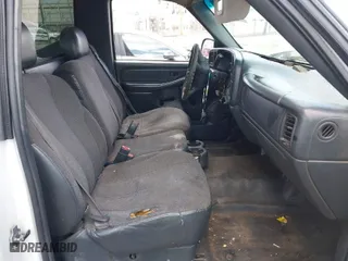 2002 Chevrolet Silverado 1500 with VIN 1GCEC14V82Z236404, listed as a IAAI auction lot 41970241 with 240,265 mi miles. Bid and sale history available at carsss.com. Image 5.