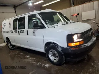 2017 Chevrolet Express Cargo Van with VIN 1GCWGBFF7H1103452, listed as a Copart auction lot 44024895 with 250,899 mi miles and Clean Title. Bid and sale history available at carsss.com. Image 4.