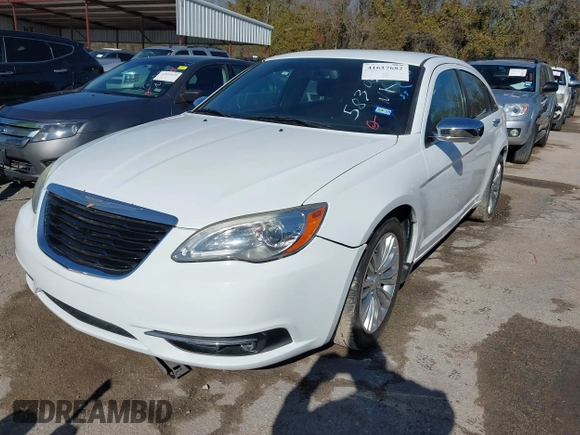 2011 Chrysler 200 Limited with VIN 1C3BC2FG4BN583036, listed as a IAAI auction lot 41617682 with 143,846 mi miles. Bid and sale history available at carsss.com. Image 2.