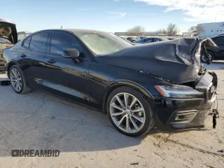 2020 Volvo S60 Momentum with VIN 7JR102FK7LG054580, listed as a Copart auction lot 80655873 with 118,921 mi miles and Salvage Title. Bid and sale history available at carsss.com. Image 4.