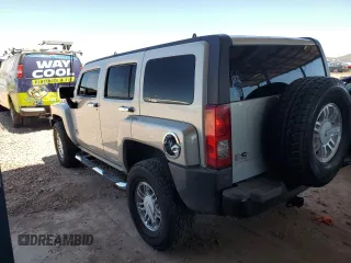 2006 Hummer H3 z VIN 5GTDN136468164301, wystawiony jako Copart lot #56389095 z przebiegiem 132 134 mil mil oraz Szkoda całkowita • Salvage title. Historia ofert i sprzedaży dostępna na DreamBid. Obrazek 2.
