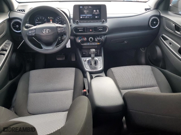 2022 Hyundai Kona SE with VIN KM8K22AB4NU785746, listed as a Copart auction lot 43788525 with 66,483 mi miles and Salvage Title. Bid and sale history available at carsss.com. Image 8.