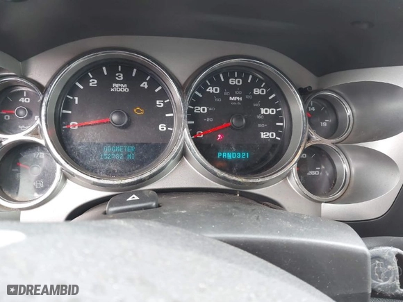 2008 Chevrolet Silverado 1500 LT w/1LT with VIN 2GCEK13J781284009, listed as a IAAI auction lot 42016023 with 152,782 mi miles. Bid and sale history available at carsss.com. Image 7.