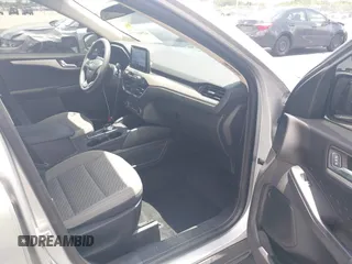 2020 Ford Escape SE with VIN 1FMCU0G6XLUC16023, listed as a IAAI auction lot 42566777 with 37,285 mi miles and . Bid and sale history available at DreamBid. Image 5.