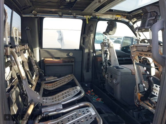 2014 Ford F-250 XL с VIN 1FT7W2BT7EEA32163, выставлен на аукционе IAAI как лот 41813550 с пробегом 140 061 миль миль и . История ставок и продаж доступна на DreamBid. Изображение 8.