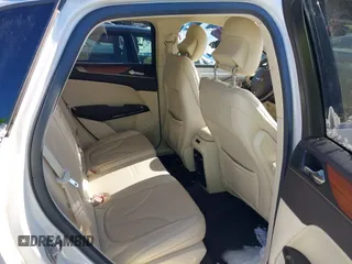 2016 Lincoln MKC Reserve with VIN 5LMTJ3DH9GUJ21388, listed as a IAAI auction lot 41248130 with 106,258 mi miles and . Bid and sale history available at DreamBid. Image 8.