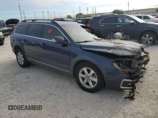 2013 Volvo XC70 3.2L with VIN YV4952BZ6D1152829, listed as a Copart auction lot 71233344 with Not Provided miles and Non Repairable. Bid and sale history available at DreamBid. Image 4.
