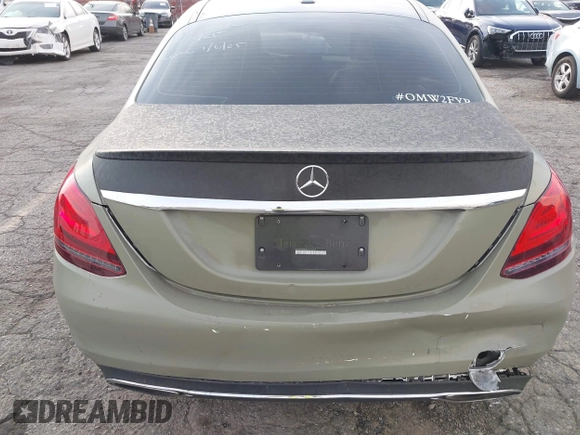 2019 Mercedes-Benz C 300 with VIN 55SWF8DB5KU316922, listed as a IAAI auction lot 41522138 with 96,038 mi miles and . Bid and sale history available at DreamBid. Image 6.