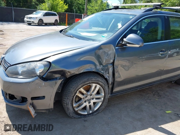 2010 Volkswagen Jetta TDI z VIN 3VWPL7AJ5AM660293, wystawiony jako IAAI lot #42636927 z przebiegiem 234 740 mil mil oraz . Historia ofert i sprzedaży dostępna na DreamBid. Obrazek 6.