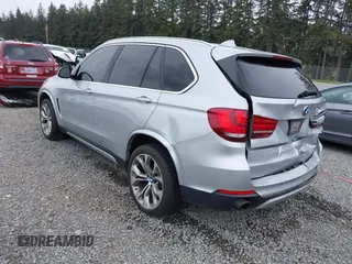 2017 BMW X5 xDrive35i z VIN 5UXKR0C34H0V83929, wystawiony jako IAAI lot #42204786 z przebiegiem 67 203 mil mil oraz . Historia ofert i sprzedaży dostępna na DreamBid. Obrazek 3.