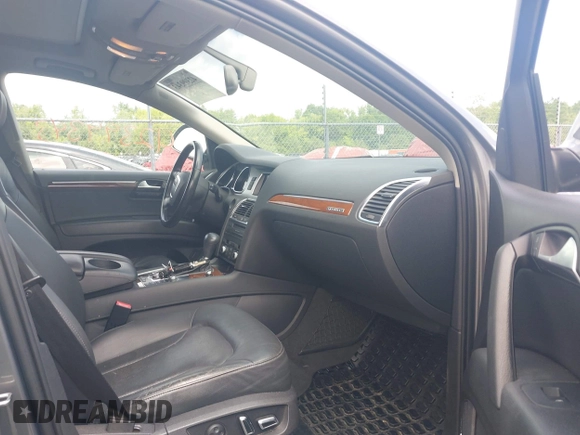 2011 Audi Q7 Prestige with VIN WA1VMAFEXBD004940, listed as a IAAI auction lot 42399343 with 159,803 mi miles and . Bid and sale history available at DreamBid. Image 5.